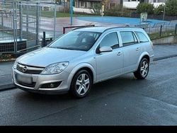 Silber Gebraucht 2009 Opel Astra Kombi | 1.700 € (Guter Preis)