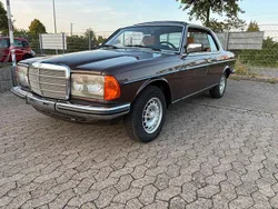 Braun Gebraucht 1982 Mercedes 230 Coupé | 13.500 €