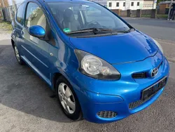Blau Gebraucht 2009 Toyota Aygo Kleinwagen | 3.700 € (Fairer Preis)