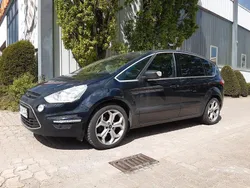 Schwarz Gebraucht 2011 Ford S-MAX Titanium Van / Kleinbus | 8.500 € (Fairer Preis)