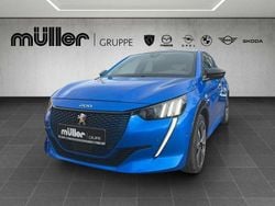 Blau Gebraucht 2022 Peugeot e-208 GT Kleinwagen | 19.990 € (Fairer Preis)