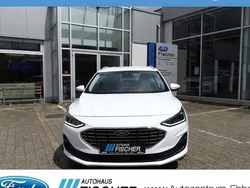 Weiß Gebraucht 2023 Ford Focus Titanium Kombi | 22.477 € (Fairer Preis)