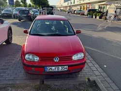 Rot Gebraucht 1999 VW Golf IV Basis Limousine | 800 € (Fairer Preis)