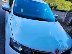 Weiß Gebraucht 2013 Skoda Rapid Kombi | 5.000 € (Fairer Preis)
