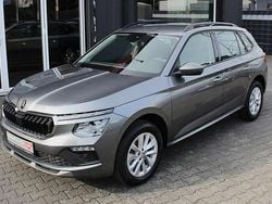 Grau metallic Gebraucht 2024 Skoda Kamiq Drive SUV | 22.990 € (Fairer Preis)