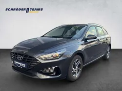 Dark knight Gebraucht 2024 Hyundai i30 Select Kombi | 21.190 € (Fairer Preis)