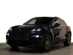 2t tiefschwarzmetallic Gebraucht 2025 Porsche Macan SUV | 106.980 € (Guter Preis)