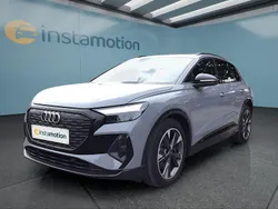 Grau Gebraucht 2022 Audi Q4 e-tron S-Line SUV | 33.299 € (Fairer Preis)