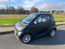 Schwarz Gebraucht 2007 Smart ForTwo Coupé Coupé | 2.600 € (Fairer Preis)