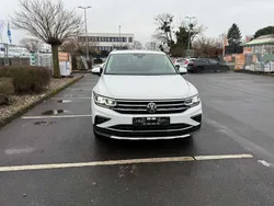 Weiß Gebraucht 2023 VW Tiguan SUV | 31.300 € (Guter Preis)