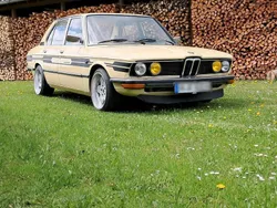 Beige Gebraucht 1977 BMW 518 Limousine | 6.800 €