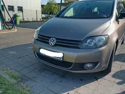 Grau Gebraucht 2011 VW Golf Plus Style Van / Kleinbus | 8.500 € (Etwas zu teuer)