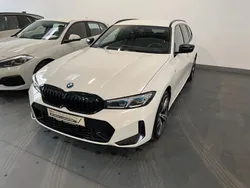 Weiß Gebraucht 2024 BMW 330e M Sport Kombi | 40.490 € (Superpreis)