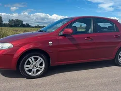 Rot Gebraucht 2006 Chevrolet Lacetti CDX Kleinwagen | 2.700 €