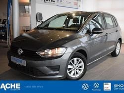 Grau Gebraucht 2017 VW Golf Sportsvan Trendline Van / Kleinbus | 13.850 € (Etwas zu teuer)