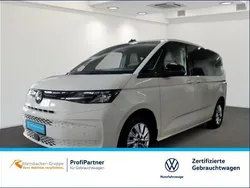 (candyweiß) Gebraucht 2024 VW Multivan Basis Van / Kleinbus | 49.990 € (Superpreis)
