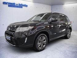 Cosmic black pearl metallic Gebraucht 2025 Suzuki Vitara Comfort SUV | 20.470 € (Guter Preis)