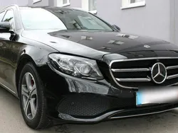Schwarz Gebraucht 2019 Mercedes E220 Avantgarde Kombi | 25.900 € (Guter Preis)