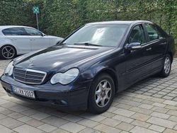 Blau Gebraucht 2001 Mercedes C180 Classic Limousine | 2.300 € (Fairer Preis)