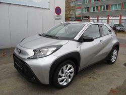 Silber Gebraucht 2022 Toyota Aygo X X-play SUV | 11.370 € (Guter Preis)
