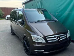 Braun Gebraucht 2013 Mercedes Viano Edition Van / Kleinbus | 21.900 € (Etwas zu teuer)