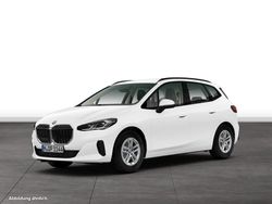 Weiß Gebraucht 2024 BMW 218 Active Tourer Van / Kleinbus | 33.997 € (Etwas zu teuer)