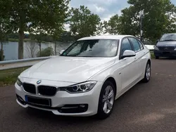 Weiß Gebraucht 2013 BMW 320 Sport Line Limousine | 10.790 € (Guter Preis)
