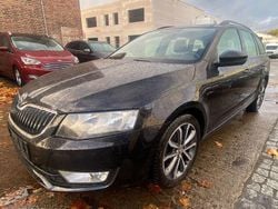 Cerna magic/black magic Gebraucht 2014 Skoda Octavia Kombi | 9.990 € (Fairer Preis)