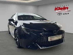 Nagoyablau metallic, dach schwarz Gebraucht 2020 Toyota Corolla Sport Kombi | 25.490 € (Etwas zu teuer)
