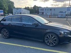 Schwarz Gebraucht 2016 Mercedes CLA200 Shooting Brake Urban Kombi | 14.970 € (Fairer Preis)