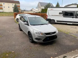 Silber Gebraucht 2009 Ford Focus Style Kombi | 2.100 € (Guter Preis)