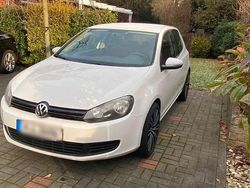 Weiß Gebraucht 2009 VW Golf VI Kleinwagen | 3.700 € (Teuer)