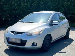 Silber Gebraucht 2009 Mazda 2 Kleinwagen | 750 € (Guter Preis)