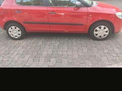 Rot Gebraucht 2009 Skoda Fabia Kleinwagen | 2.750 € (Fairer Preis)
