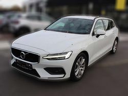 Weiß Gebraucht 2019 Volvo V60 Momentum Kombi | 23.030 € (Fairer Preis)