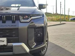 Schwarz Gebraucht 2024 Ssangyong Torres SUV | 35.990 €