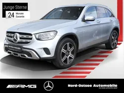 Silber metalliclack hightechsilber metallic Gebraucht 2022 Mercedes GLC300e SUV | 33.990 € (Guter Preis)