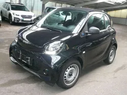Sicherheitszelle in black Gebraucht 2021 Smart ForTwo Electric Drive Kleinwagen | 9.990 € (Fairer Preis)