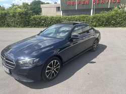 Blau Gebraucht 2020 Mercedes E220 Limousine | 34.800 €