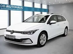 Weiß Gebraucht 2023 VW Golf VIII Life Kombi | 21.770 € (Fairer Preis)