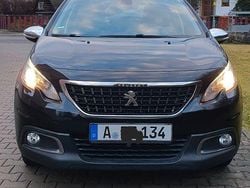 Schwarz Gebraucht 2017 Peugeot 2008 Access SUV | 8.450 € (Superpreis)