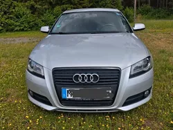 Silber Gebraucht 2012 Audi A3 Sportback S-Line Limousine | 8.699 € (Fairer Preis)