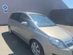 Grau Gebraucht 2008 Opel Zafira Van / Kleinbus | 3.950 € (Fairer Preis)