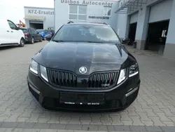 Schwarz Gebraucht 2018 Skoda Octavia RS Kombi | 24.450 € (Teuer)