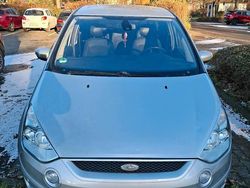 Silber Gebraucht 2010 Ford S-MAX Van / Kleinbus | 2.800 €