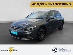 Grau Gebraucht 2022 VW Golf VIII Style Limousine | 23.940 € (Guter Preis)