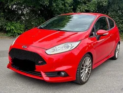 Rot Gebraucht 2013 Ford Fiesta ST Kleinwagen | 7.150 € (Guter Preis)