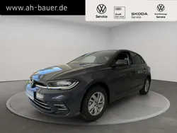 Grau Gebraucht 2024 VW Polo Style Limousine | 23.989 € (Fairer Preis)