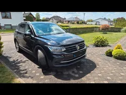 Schwarz Gebraucht 2021 VW Tiguan Life SUV | 24.700 € (Fairer Preis)