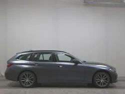 Grau Gebraucht 2020 BMW 330 Sport Line Kombi | 24.780 € (Fairer Preis)